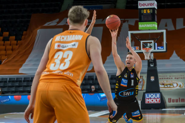 名年轻球员 名年轻球员